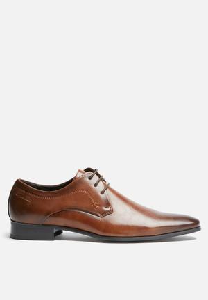 Men's Formal Shoes Online | Buy Gino Paoli, Steve Madden ...